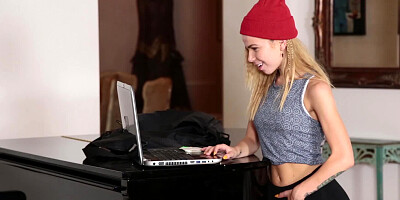 Huge black dick fucks petite blonde chick Alina West