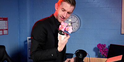 Bossy blonde MILF gets a cum blast in her face