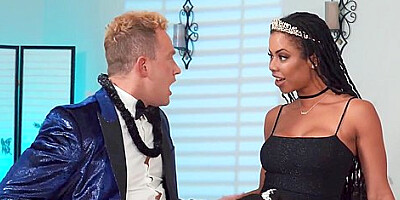 Kira Noir, Van Wylde And Xxlayna Marie - Br New Knob Resolution Xxlayna