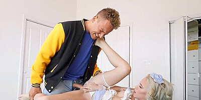 Seductive Teen 18+ And Milf 3way Sex Incredible Xxx - Van Wylde, Charli Phoenix And Kiara Cole