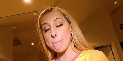 Melody Parker - Interracial Gloryhole Xperience!