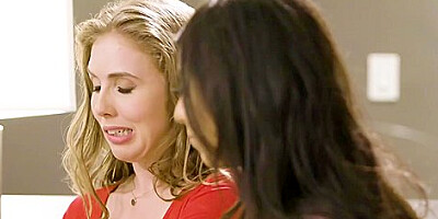 Dykes And Hook Up To Lick Their Muffs - Lena Paul And Violet Myers