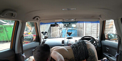 Tattooed hussy gives a great head and gets screwed in the car