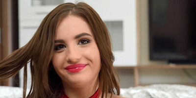 Atlantis Deep shows off her amazing cock handling skills