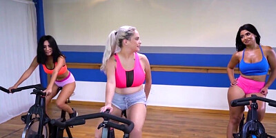 Latina with a fat ass is fucking the big cocked trainer