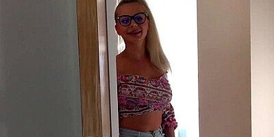 Russian College Gal Finds Stepmoms Bf Dick! Asap Squirts