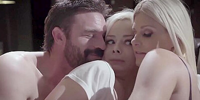 Foster Family Threesome With And - Elsa Jean And India Summer