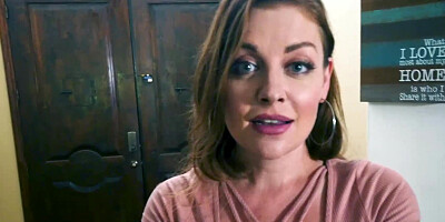 Sovereign Syre gives her milf pussy to her stepson