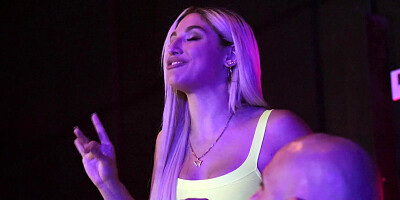 Abella Danger offers her ass for stuffing