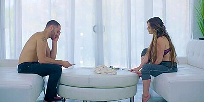 Strip Poker - Alice Lighthouse