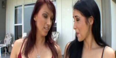 Stepmom Teaches Daughter Better Art of Lesbianism