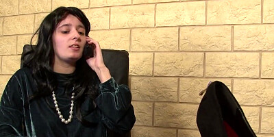 Anal sex is how the French brunette pays for taxi