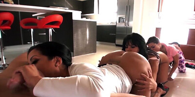 Brunette Latina babes in a reverse gangbang