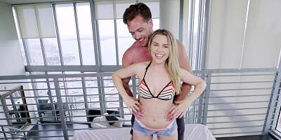 Small pale-skinned chick deals with immense dick of new friend