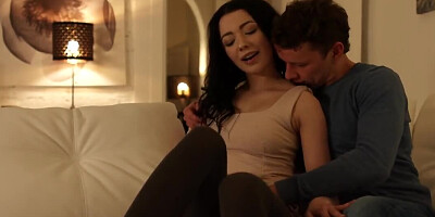 Dazzling brunette lets new BF fuck her pussy on first date