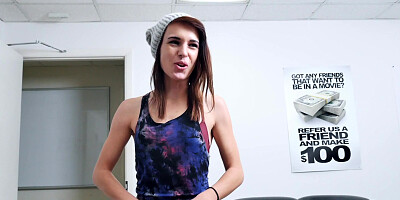 Slender girl got fucked on the desk