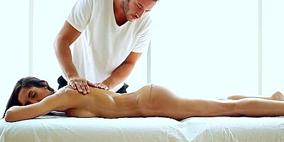 Chloe Amour In Classy Massaged And Pleased Well