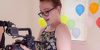 Molly & Ray - Bts - Molly Rae