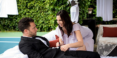 Slutty bridesmaid Aidra Fox gets fucked by handsome groom