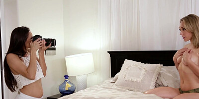 Celeste Star brings her teen model to orgasm