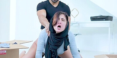 Derrick Ferrari - Muslim Slut Called Jezebeth Gets Fucked In Various Positions