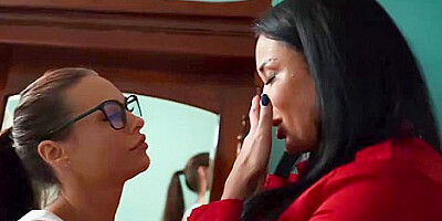 Watch Bubbly And Madison Foxs Trailer With Natalie Norton And Anissa Kate