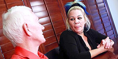 Old Granny Wife Get Cum Inside By Young Guy While Her Cucko