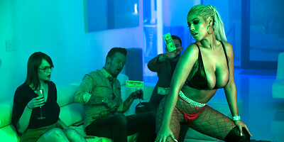 Two babes swapped partners in a wild threesome