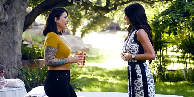 Outdoor action with two equally kinky brunette babes