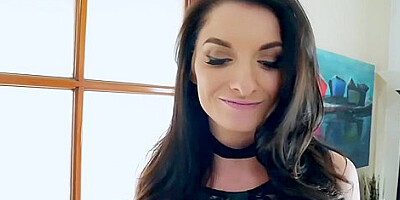 Watch Milf Sucking A Big Dick With Silvia Saige