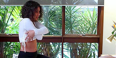 Rubi Valentine In Babe Fucks Sensually After Oral And Massage