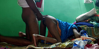 Santi bhabhi ki tight chut ki chudai video uske devar ke shath