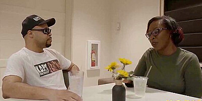 Ms Gucci Asswell & Ms Marshae Threesome