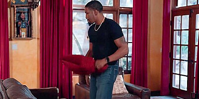 Kenna James, Isiah Maxwell And Oliver Flynn - Big Tits Finally Tries Threesome With Boyfriend And Black Guy