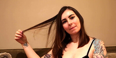 Amateur Tattoo Babe Gets Herself Off With a Toy