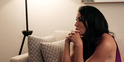 MILF friends India Summer and Reagan Foxx lick each other's pussies