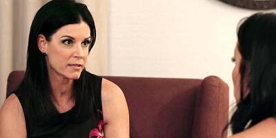 MILF friends India Summer and Reagan Foxx lick each other's pussies