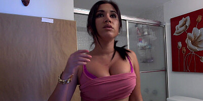 Cuban babe got money for sex