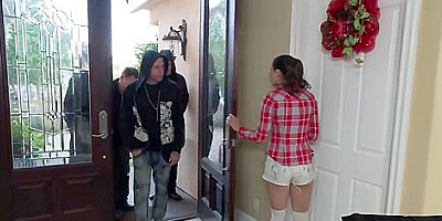 Extreme Anal Gangbang For Stepsis Who Just Wanted To Help - Casey Calvert