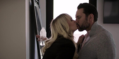 MILF real estate agent makes hubby cheat