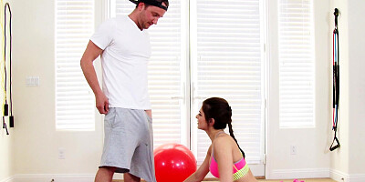 Yoga flexible bending fuck with Leah Gotti during a personal lessons