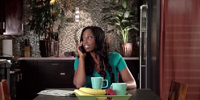 Codi Bryant walks in on Anya while shes giving him a blowjob