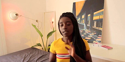 Eve Toys Her Wet Pussy