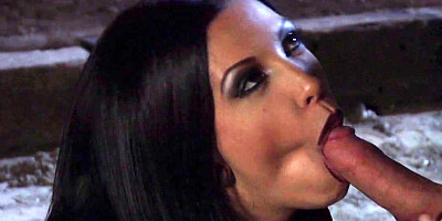 Beautiful whore Roxy Deville blows her new boyfriend by the car