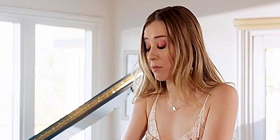 Big Ass Milf And Lesbian Enjoys Hot Lesbian Sex After Hot Masturbation With Siri Dahl And Haley Reed