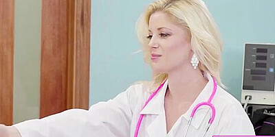 Sexy Patient Facesitted By Fake Doctor