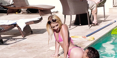 Riley Star deepthroats & fucks the pool boy outdoor beside the pool
