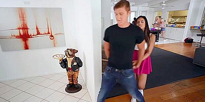 College Party Is Party! - Especially W - Khloe Kapri