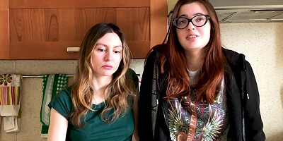 Cute Ukrainian Couple Felicia & Lina Grind So Fine