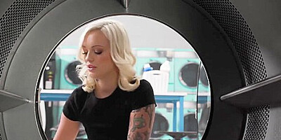 A Little Incident In The Laundromat With Hot Teen 18+ With Seth Gamble, Alex Grey And Petite Blonde